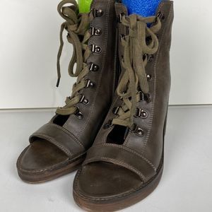 Free People City Of Lights Open Toe Lace Up Boots Size 39 A333